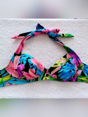VENUS Jillian Tropical Halter Bikini Top, Size M